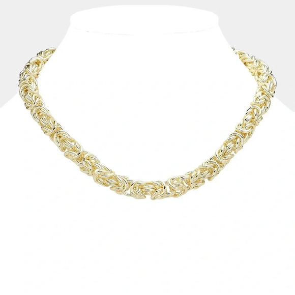 Gold Chunky Hardware Necklace Stunning !! - Picture 1 of 2
